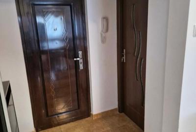 Apartament 3 camere-75mp- Bd Independentei - 2