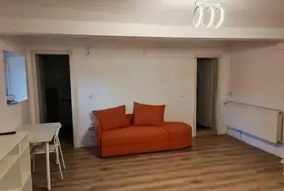 Garsonieră semidecomandată în Central