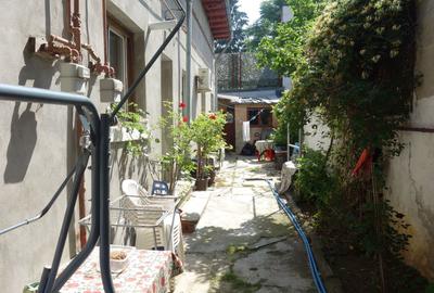 Casă individuală cu 4 camere în Calea Călărașilor