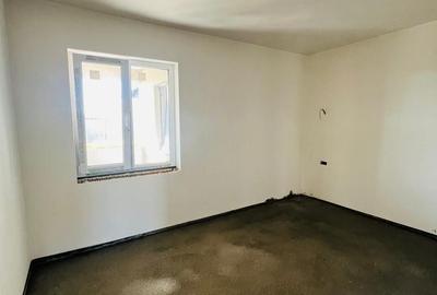 Casa finisata la cheie cu 5 camere in localitatea Santandrei - 5