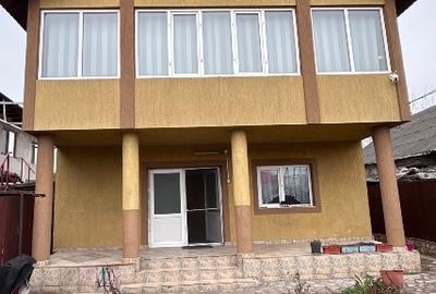 Casă + spațiu comercial - 1