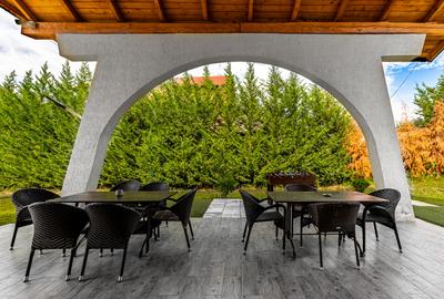 Com0%|Vilă turistică cu 8 camere + căsuțe A-frame, teren 5575 mp Călimănești, VL - 6