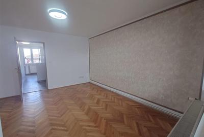 Apartament 3 camere renovat - 9