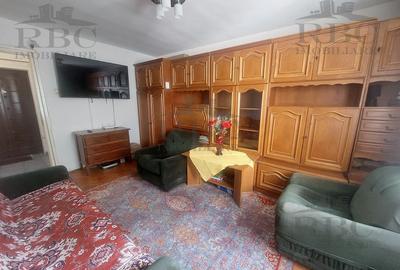 Apartament 3 camere zona strada Primaverii