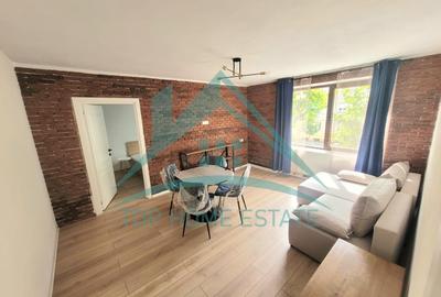 Apartament cu 3 camere semidecomandat, mobilat în Central