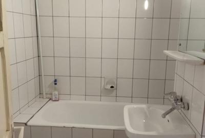 Garsonieră decomandată în Gară