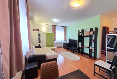 Apartament cu 2 camere semidecomandat, mobilat în Titan