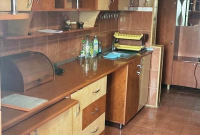 Apartament 3 camere, decomandat, mobilat, situat în cartierul Dorobanți 2 - 7