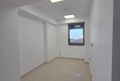 Centru - Bd. Mamaia , spatiu IDEAL BIROURI in cladire reprezentativa , 440 mp. - 5