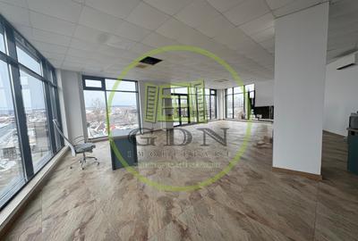 Spațiu comercial, de 100.00 mp, în Rovine