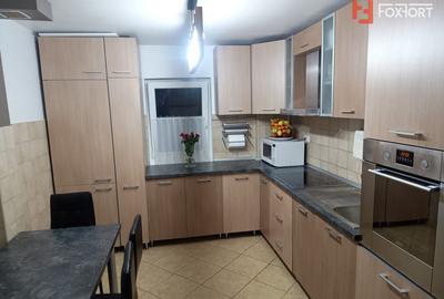 Apartament de vanzare cu 4 camere la etajul 1 in zona Lipovei - 4