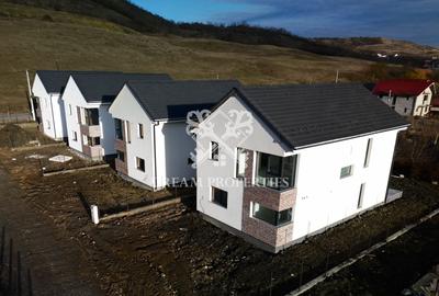 Casă individuală cu 5 camere în Chinteni