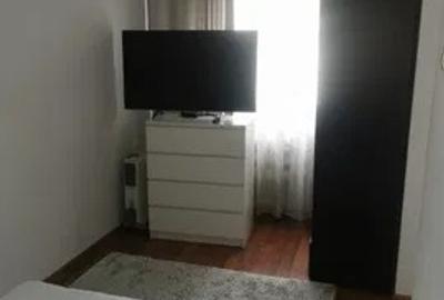 Apartament cu 2 camere semidecomandat, mobilat în Podul de Piatră - 3
