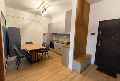 Apartament cu 2 camere decomandat în Ultracentral