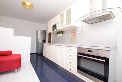 Apartament cu 2 camere decomandat, mobilat în Titan