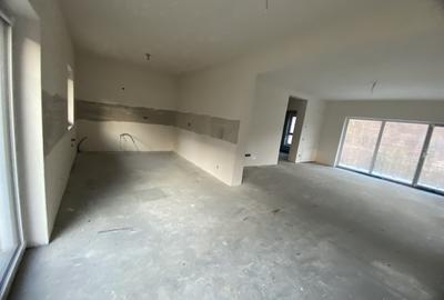 Duplex de vanzare, 195 mp utli, Garaj , zona Tauti - 11