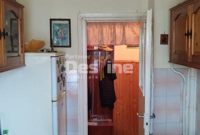 APARTAMENT CU 2 CAMERE SEMIDECOMANDAT ZONA FOARTE BUNA - 2