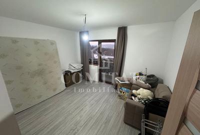 Casă tip duplex | Dezmir | Zonă rezidențială liniștită - 1