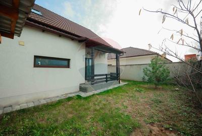 Casă 4 Camere cu Garaj, Construită de Proprietar, Cartier Episcopia - 19