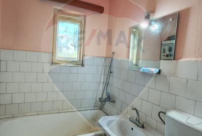 Apartament cu 4 camere la 5 minute de Scoala NR 24 - 7