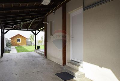 Casă de închiriat în cartierul Athena, zona 6 Vânători - 24