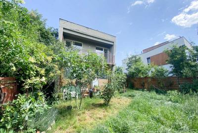 Casă cu 5 camere în Gruia