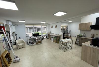 Spatiu Comercial / Birouri | Finisat | Loc de parcare inclus | Str. Marginii - 1