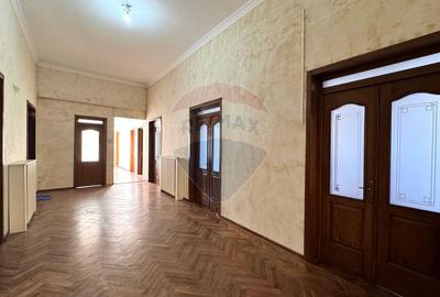 Vila de vanzare in zona peninsulara Constanta - 8