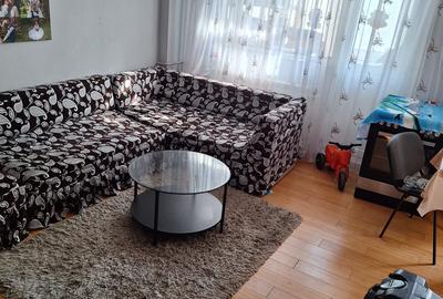 Apartament de 3 camere de vânzare - 2