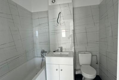 VANZARE-BLOC FINALIZAT-APARTAMENT DECOMANDAT-NOU-BLOC MIC CU LIFT - 4