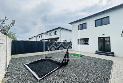 Casa de vânzare în Cristian, Sibiu — Construc?ie 2025, Mobilat? Rovere | New Con - 11
