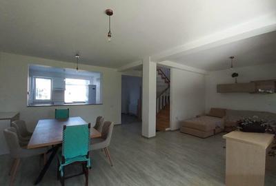 Duplex cu 4 camere în Aviației