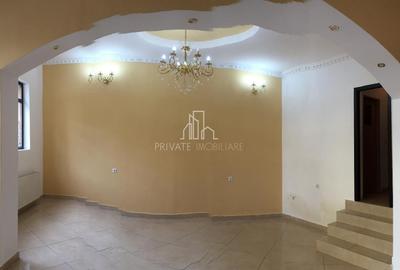 Spatiu Comercial 60 Mp, Stradal/ De Inchiriat, Str  Cuza Voda, Central - 3
