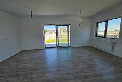 Casă individuală modernă, „la cheie”, pe malul lacului în Samurcași - 6