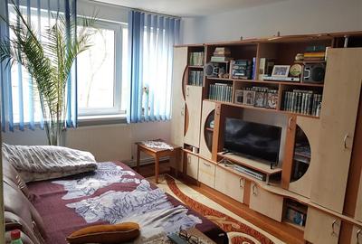 2 camere confort 1 Hipodrom parter cu balcon - 1