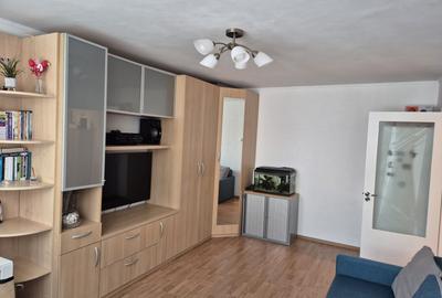 Apartament . decomandat 4 camere, cu  centrala, 2 locuri parcare - 13