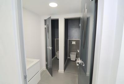 Spațiu comercial-office – Bulevardul Decebal - 6