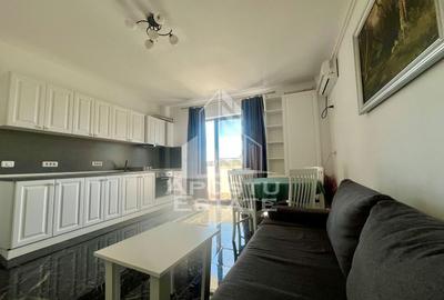 Apartament cu 3 camere semidecomandat, mobilat în UTA