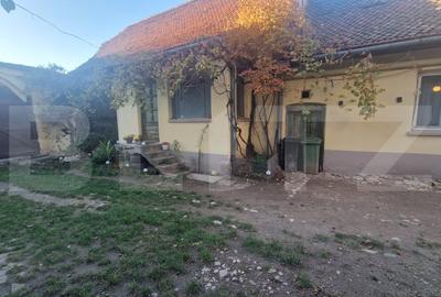 Casa de vanzare, 1360 mp teren, strada asfaltata, circulata, Centrul Vechi - 11