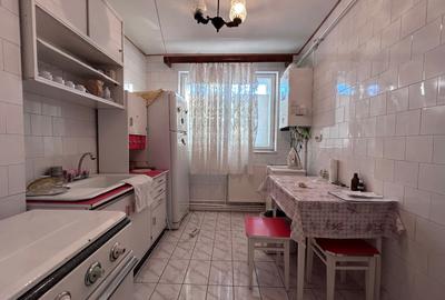 - Etaj 1 - Apartament 2 camere Calea Galati, confort 1 semidecomandat - 6