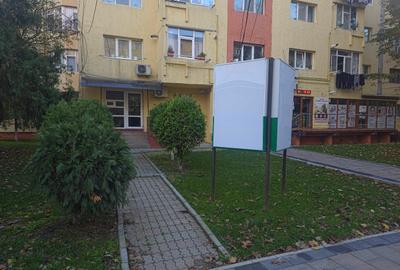 Spațiu Comercial Modern 3 camere Primul Chiriaș După Renovare – 49 mp - 1