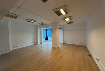 Spatiu de birouri renovat, Centrul Civic, Brasov - 24