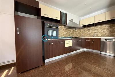 Royal Imobiliare - Inchiriere Vila zona Bucov cartier Mica Roma - 7
