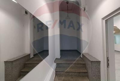 Ultracentral - Vilă 323 mp - Ideală sediu firmă / clinică / birouri - 5