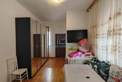 Calarasi, Hala Traian, casa stradal, Sp+P+E, sup. 207mp, teren 156mp - 3