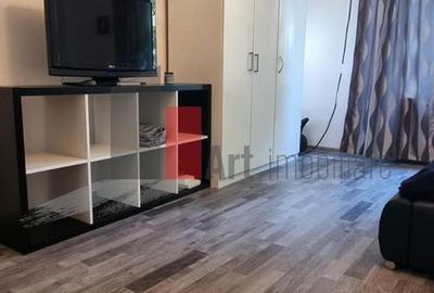 Garsonieră decomandată în Unirii