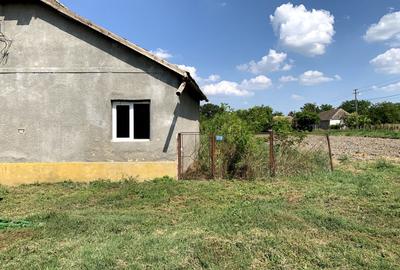 Casa individuala în Otelec - 2,518 mp teren - 2 fronturi stradale - 2