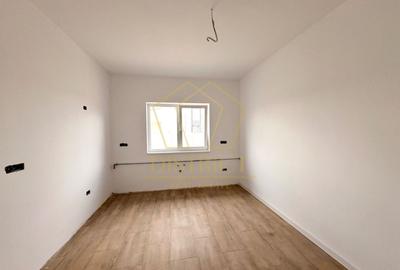 Duplex cu 4 camere, despărțit prin camera tehnica | Mosnita Veche - 6