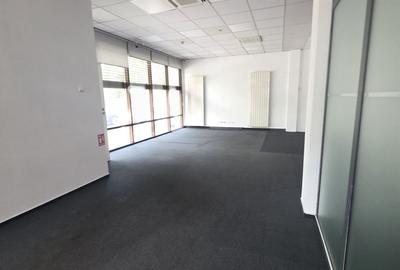 Spațiu comercial, de 126 mp, în Politehnica