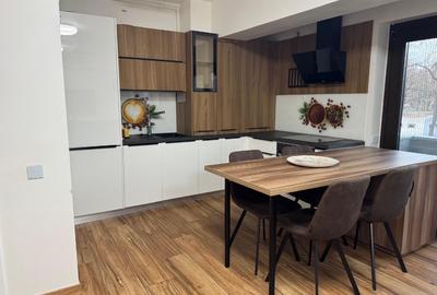 Apartament cu 2 camere semidecomandat în Băneasa